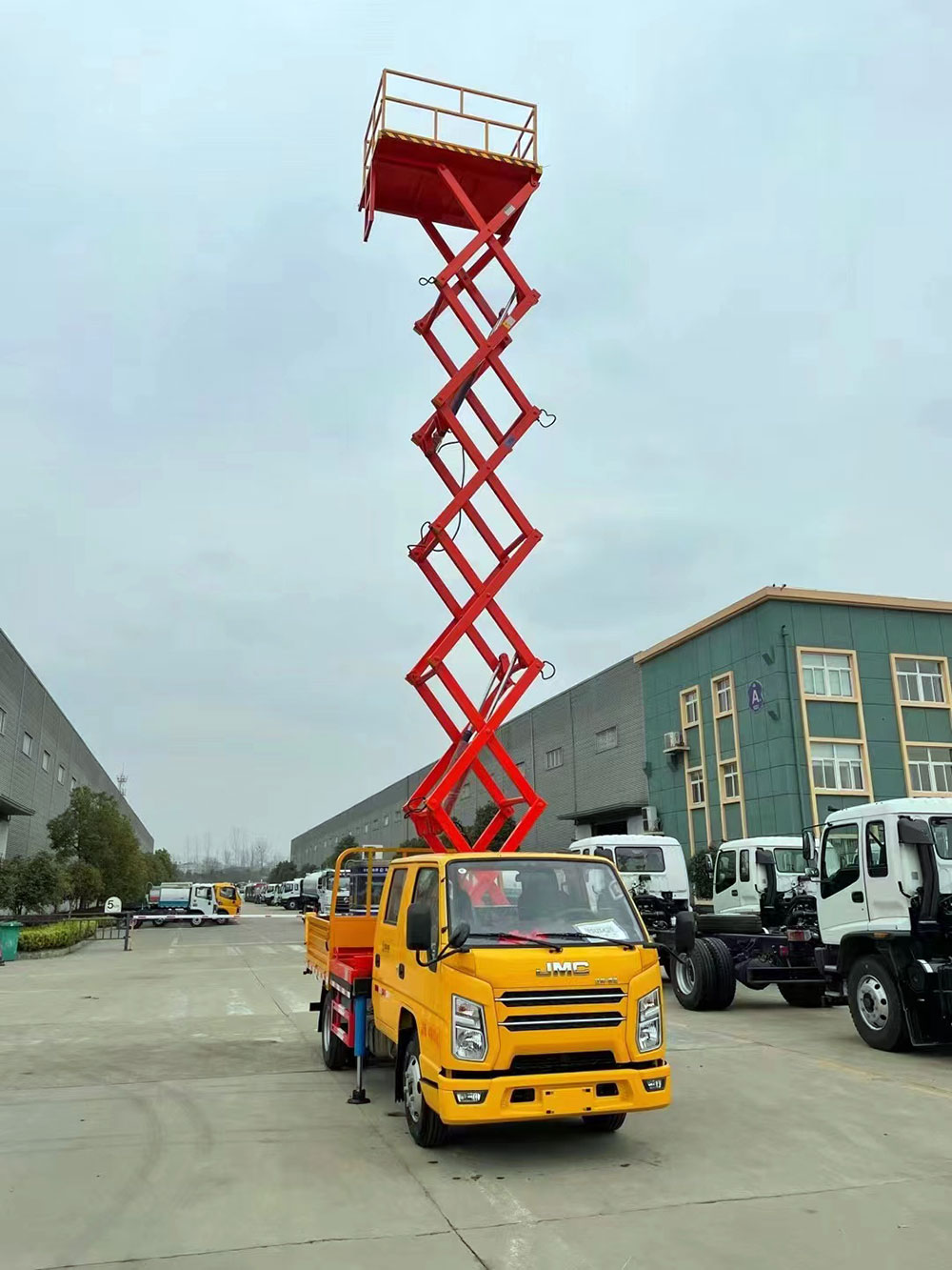 車(chē)載式液壓升降平臺(tái)